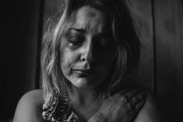 woman crying 