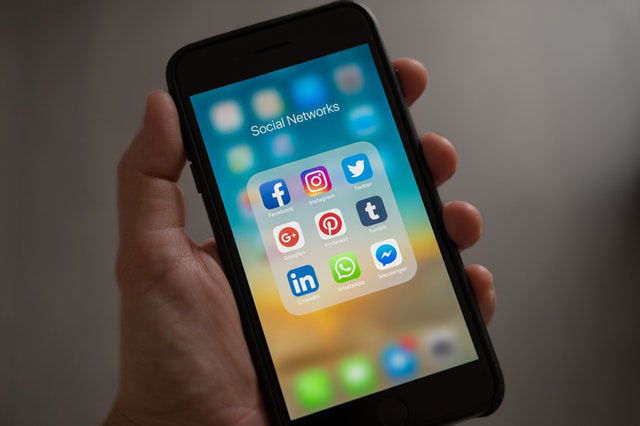 social networking apps on iPhone 