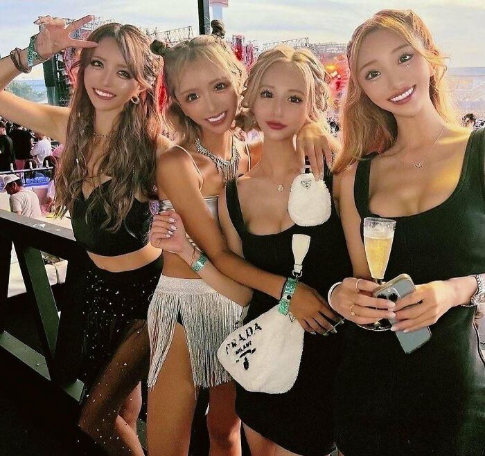 Fake Influencers
