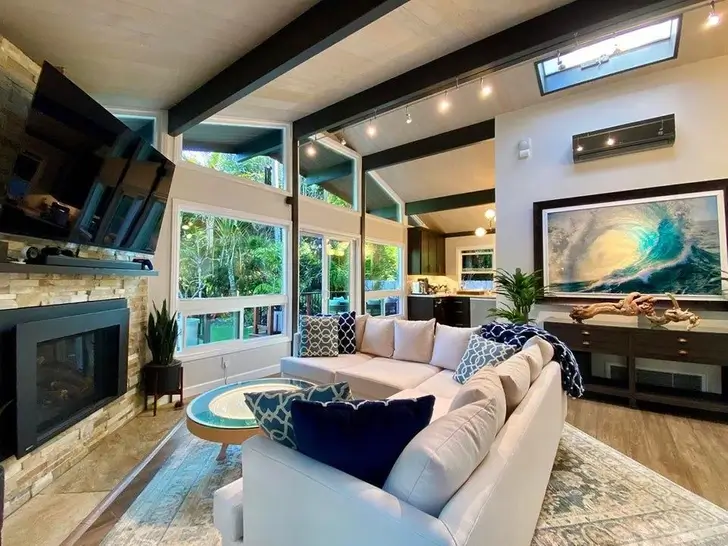 Single Men Apartments