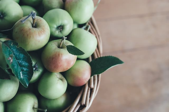 Apples